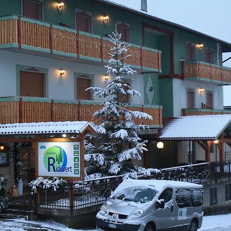 Locanda Ridevert Hotel Tione di Trento Ngoại thất bức ảnh
