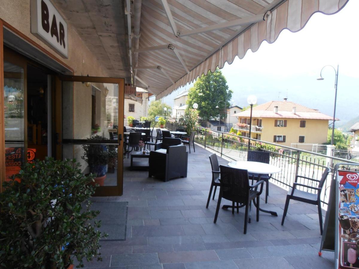Locanda Ridevert Hotel Tione di Trento Ngoại thất bức ảnh