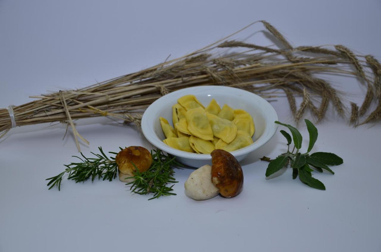 Locanda Ridevert Hotel Tione di Trento Ngoại thất bức ảnh