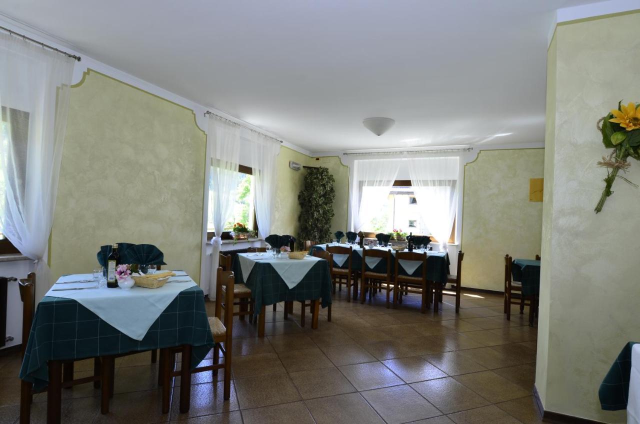 Locanda Ridevert Hotel Tione di Trento Ngoại thất bức ảnh