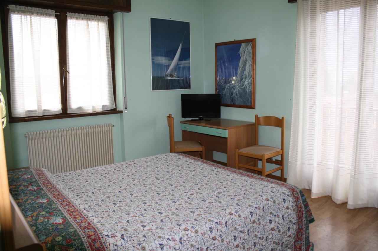Locanda Ridevert Hotel Tione di Trento Ngoại thất bức ảnh