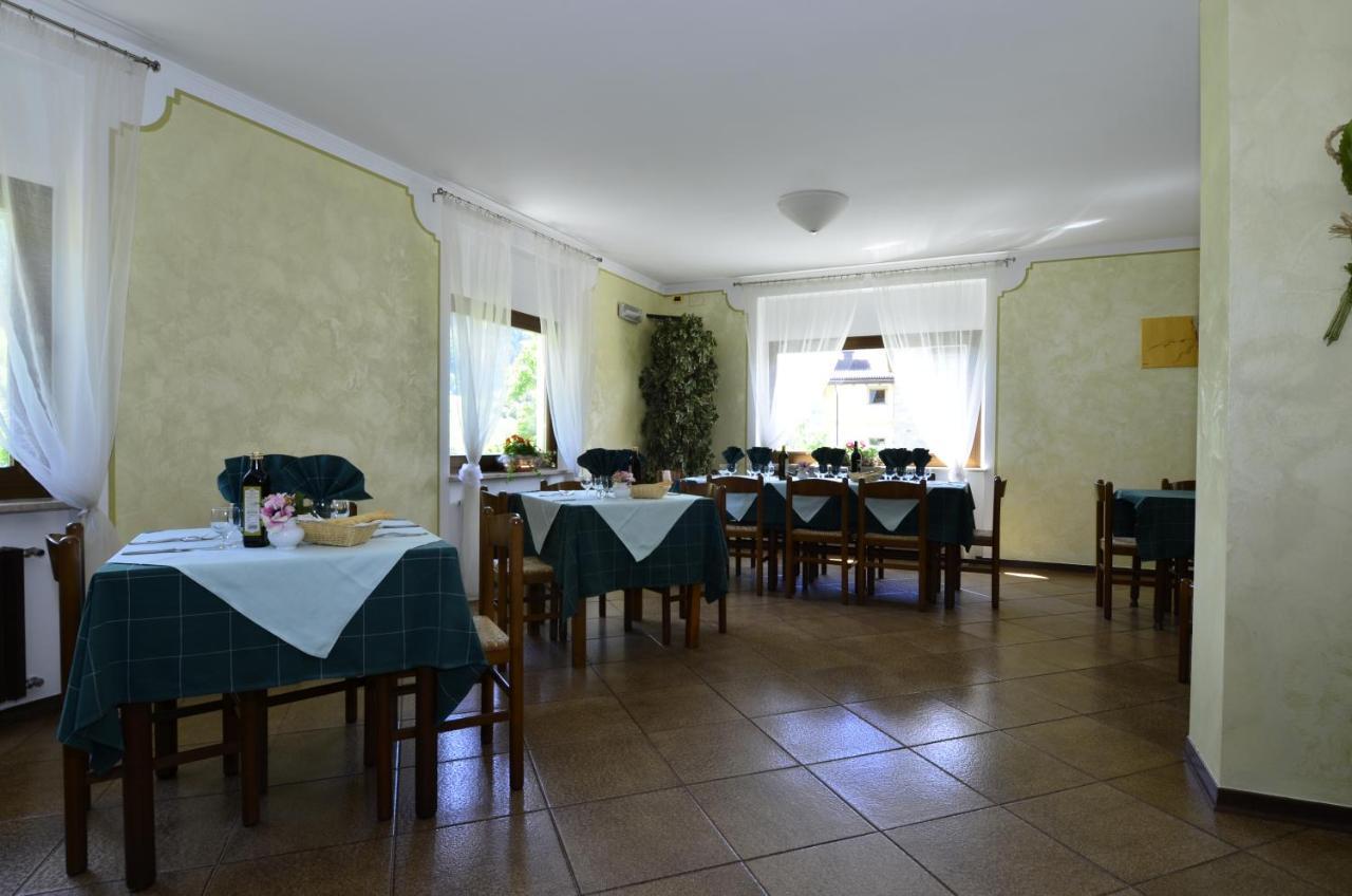 Locanda Ridevert Hotel Tione di Trento Ngoại thất bức ảnh