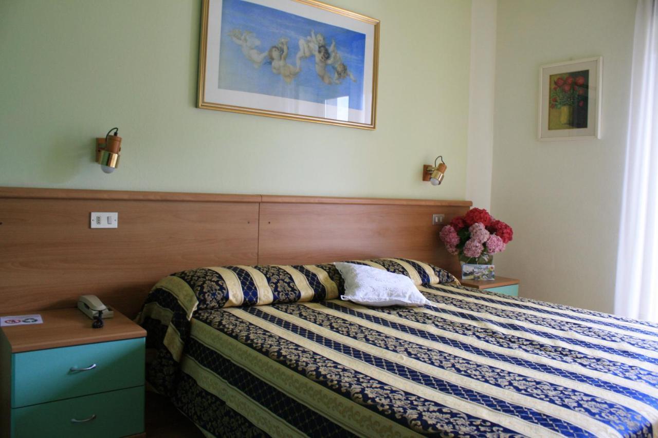 Locanda Ridevert Hotel Tione di Trento Ngoại thất bức ảnh